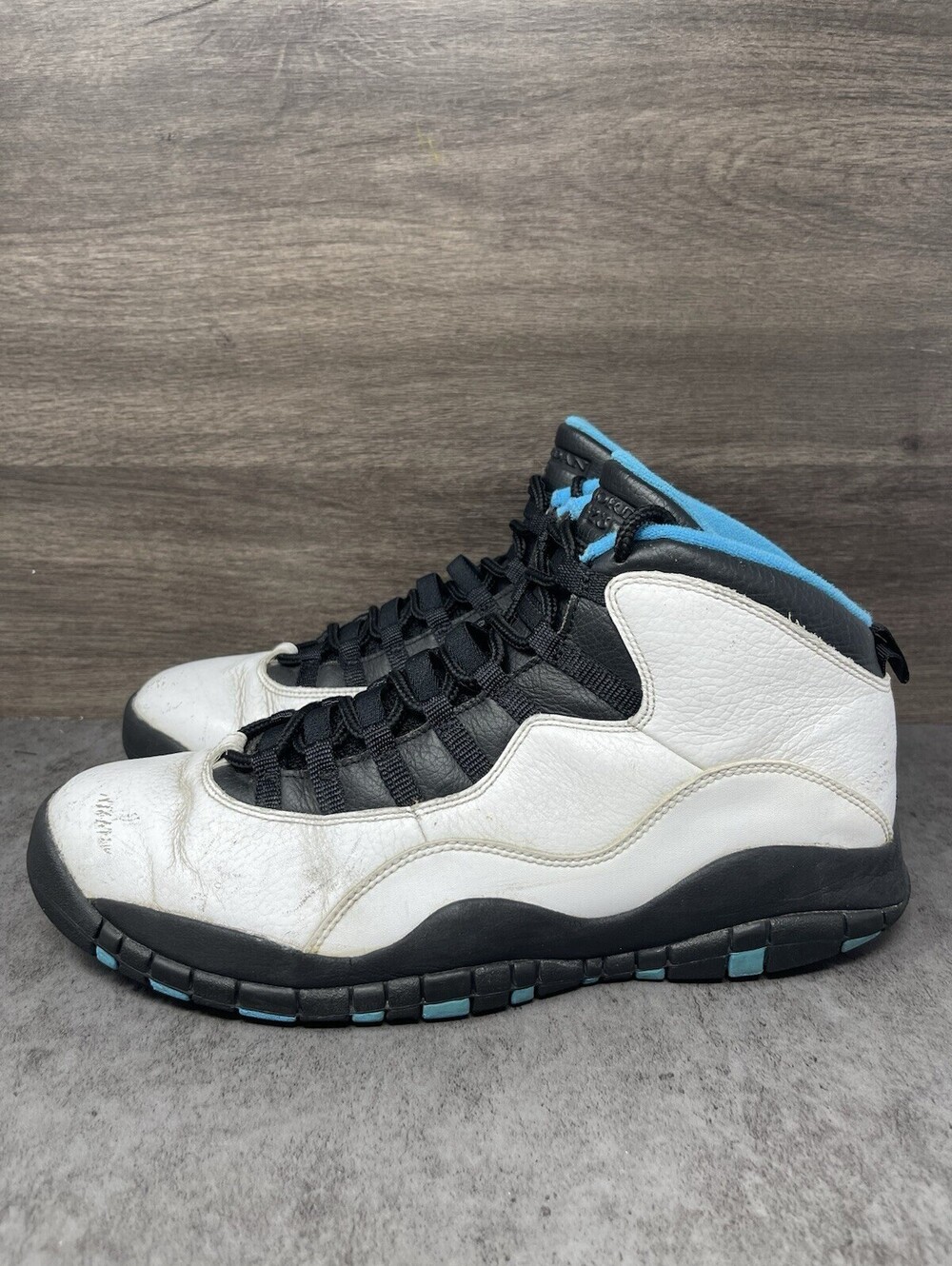 Air Jordan 10 Retro Powder Blue Size 11 Mens White Black Blue 310805-106